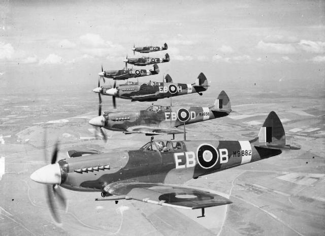 late-1944-spitfires-from-41-squadron-w640h480